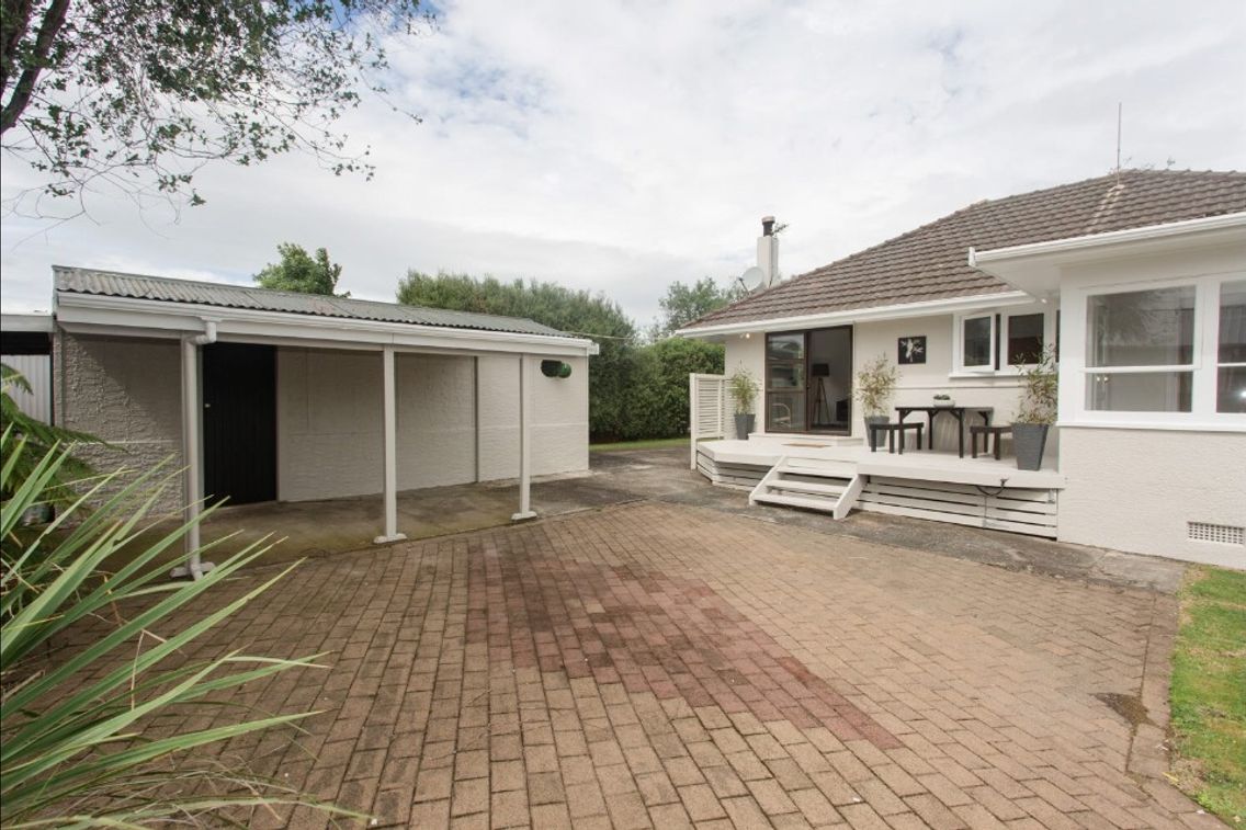 Spacious 4 Bedroom Family Home with Large Backyard in Papakura – pohled 5