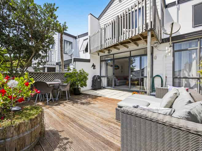 14/61A Birkdale Road, Birkdale