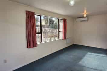 4B Whitby Place, Westown