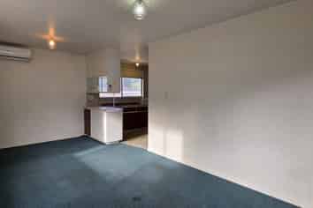 4B Whitby Place, Westown