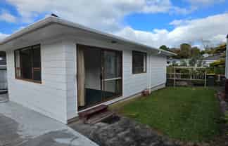 4B Whitby Place, Westown