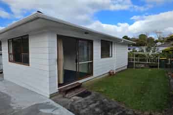 4B Whitby Place, Westown