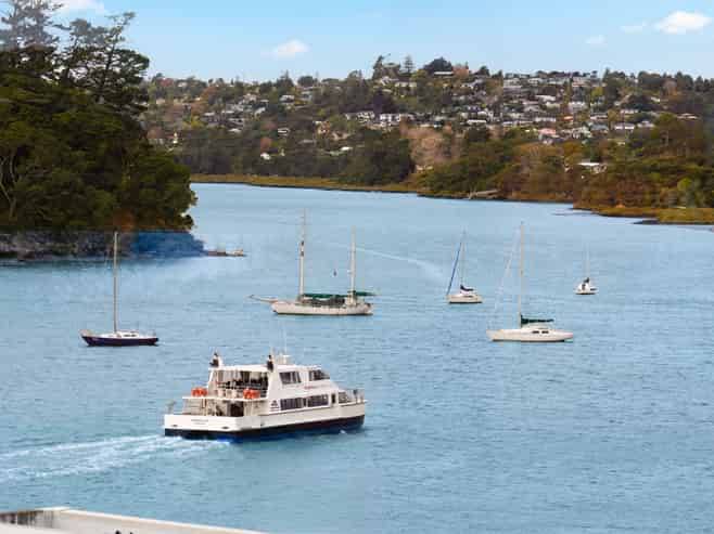 201/45 Hudson Bay Road, Hobsonville