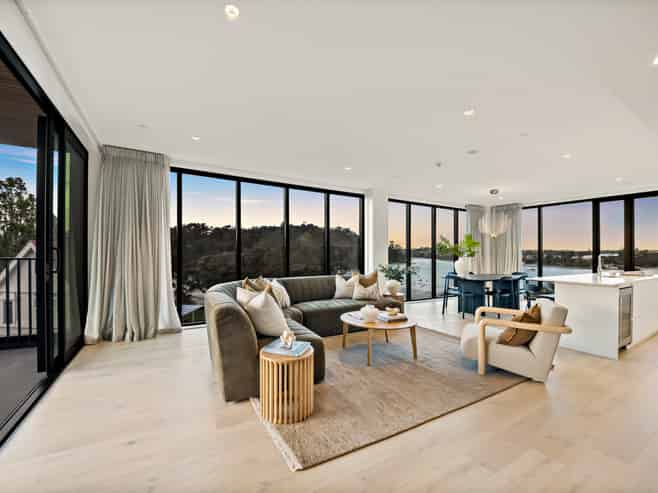 201/45 Hudson Bay Road, Hobsonville