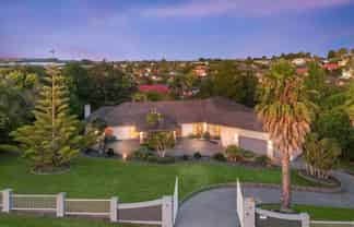7 Burgundy Park Avenue, Henderson