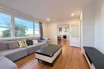  16 Ted William Street, New Windsor