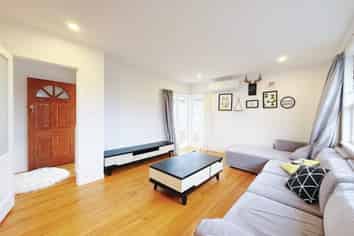  16 Ted William Street, New Windsor