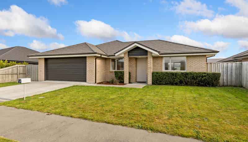 24 Reuben Avenue, Rolleston