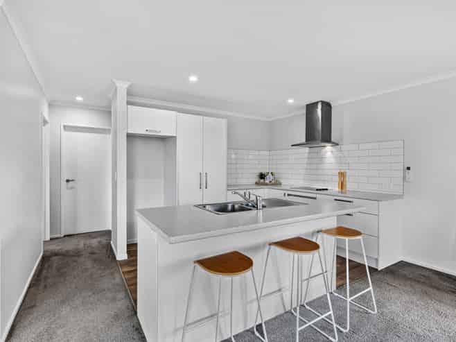 24 Reuben Avenue, Rolleston