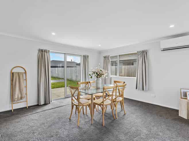 24 Reuben Avenue, Rolleston