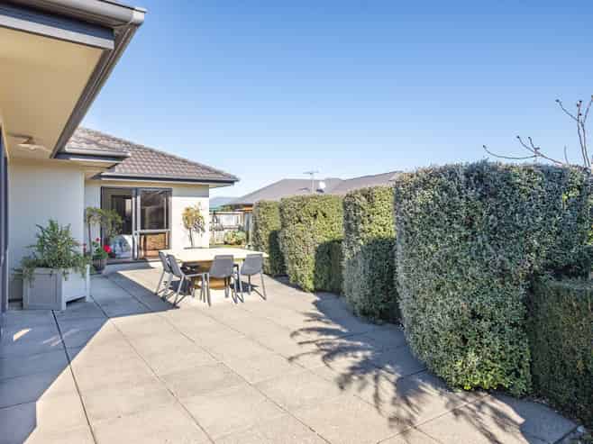 9 Woodham Place, Rototuna North