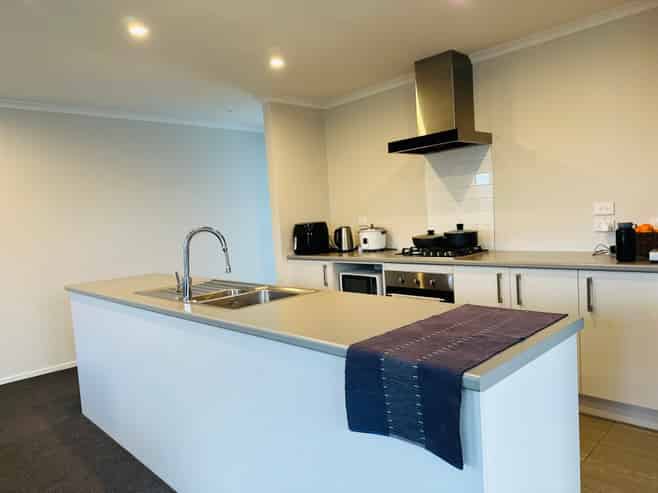 108 Pragma Rise, Rototuna