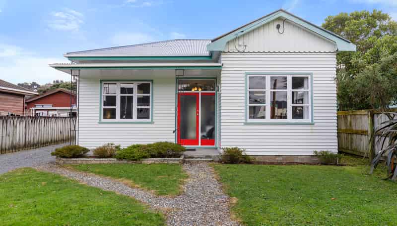 11 Connolly Street, Boulcott