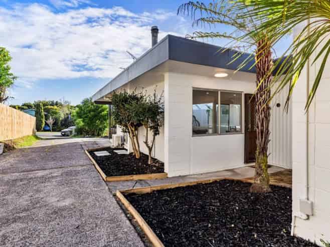 1/8 Wilbur Place, Pakuranga Heights