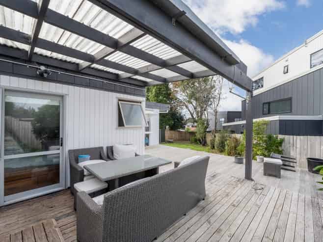 2/8 Wilbur Place, Pakuranga Heights