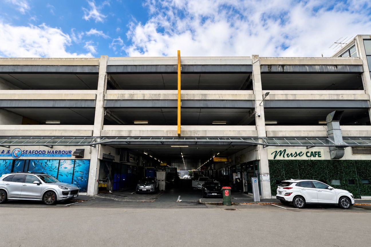 Retail in Newmarket Plaza – pohled 4