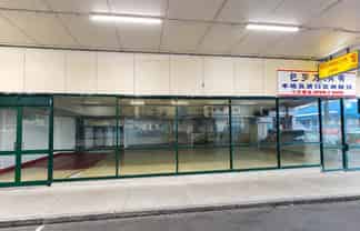 Retail in Newmarket Plaza