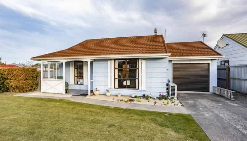 4 Amberley Beach Road, Amberley