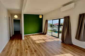 30 Manukau Road, Raglan