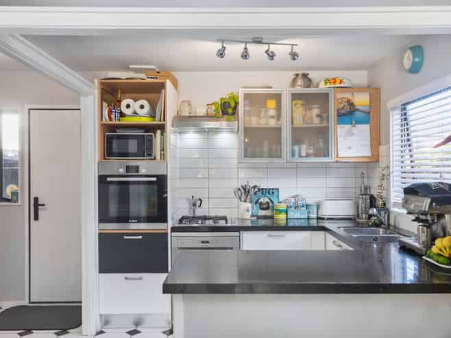 1/98 Owairaka Avenue, Mount Albert