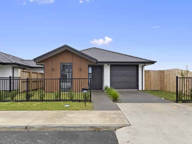 7 Bourn Heath Drive, Rototuna