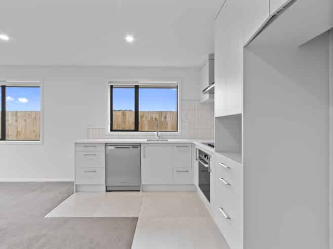 7 Bourn Heath Drive, Rototuna