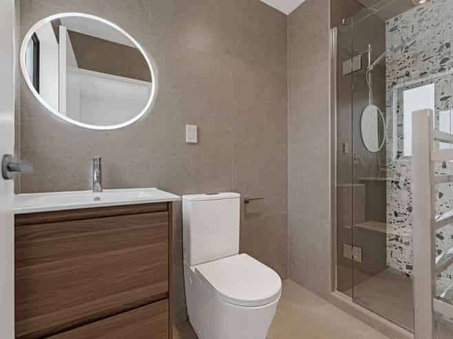 1 Lovely Thalora, Mangere East
