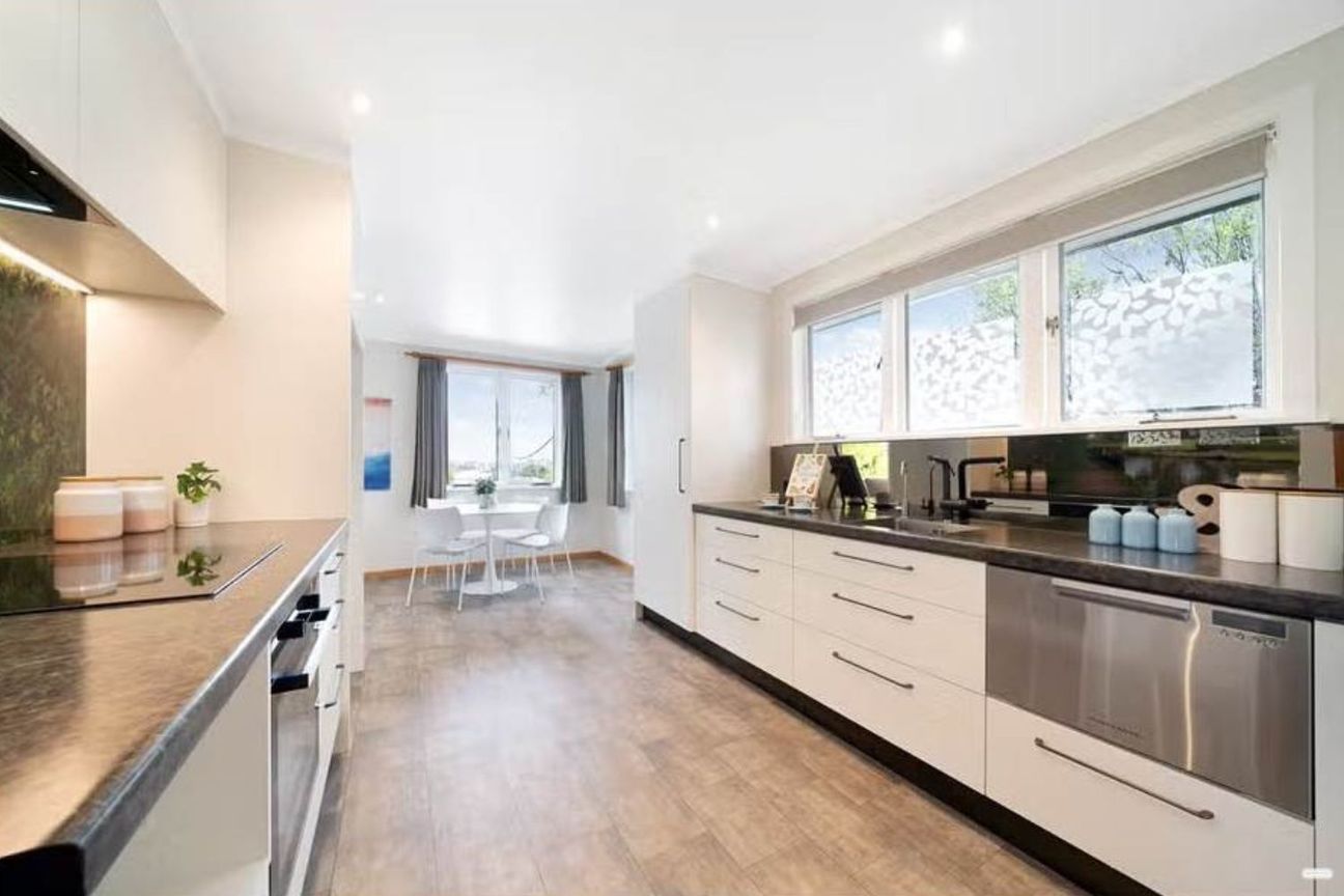 Must Sell! 812m² Freehold Opportunity - Aanzicht 5