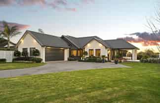 19 Shadbolt Drive, Cambridge