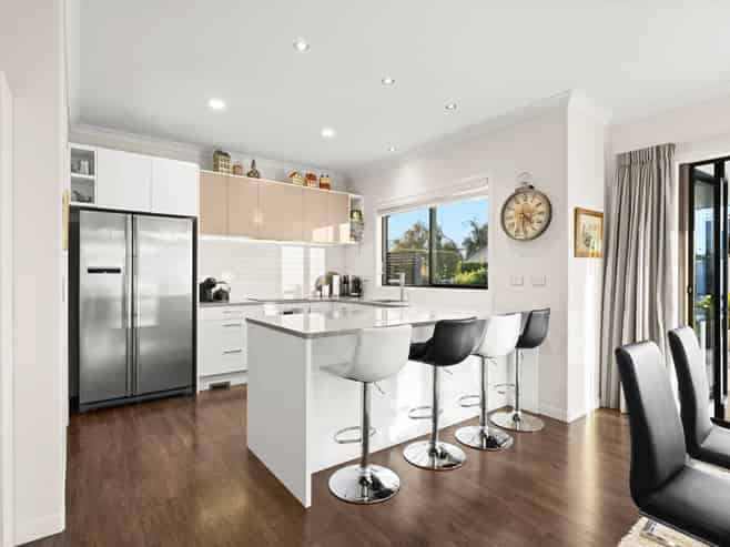 19 Shadbolt Drive, Cambridge