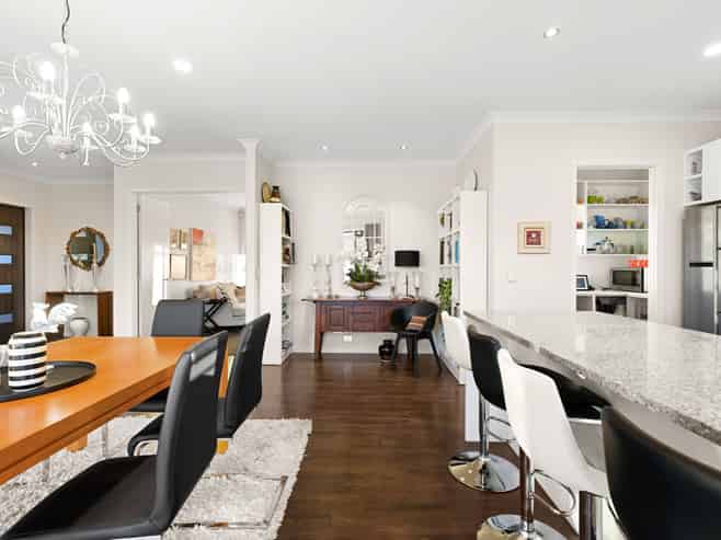 19 Shadbolt Drive, Cambridge