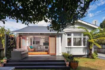 40 Harlston Road, Mount Albert