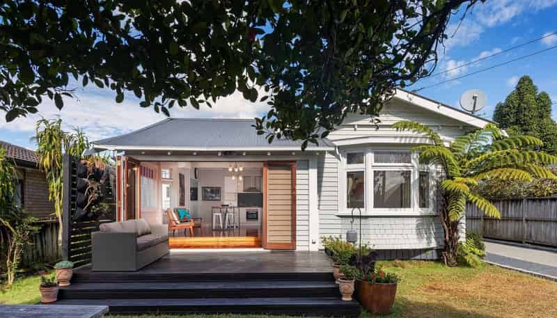 40 Harlston Road, Mount Albert