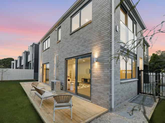 72A Sycamore Drive, Sunnynook