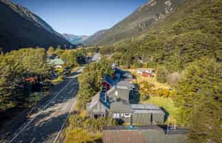 92 West Coast Road, Arthur's Pass