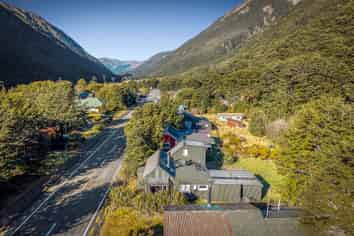 92 West Coast Road, Arthur's Pass