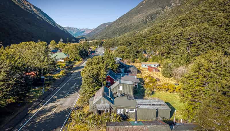 92 West Coast Road, Arthur's Pass