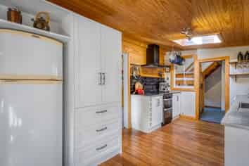 92 West Coast Road, Arthur's Pass