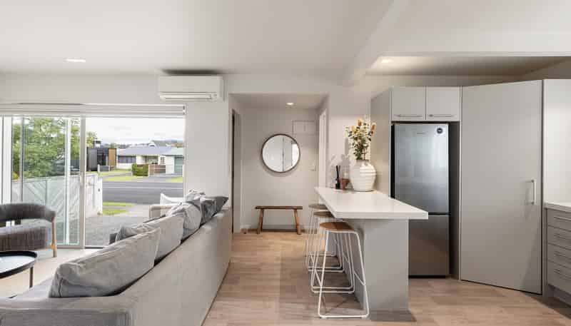 220A Ocean Road, Whangamata