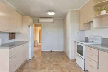 1 St Andrew Place, BALCLUTHA