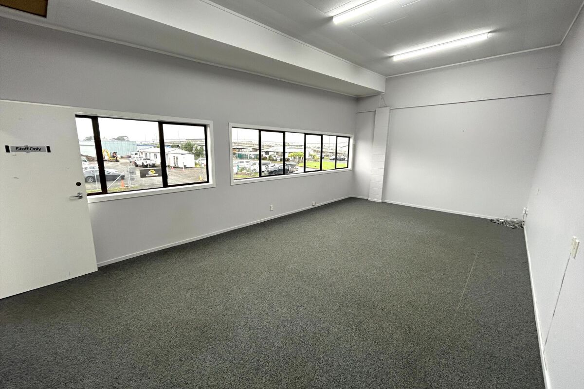 Wiri Industrial Unit - Functional Complex - Fler