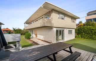 211 Royal Road, Massey