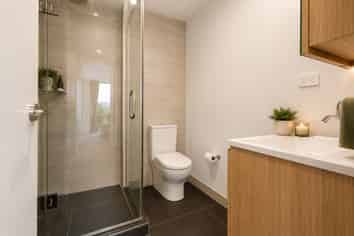 205/11 Buscomb Ave, Henderson