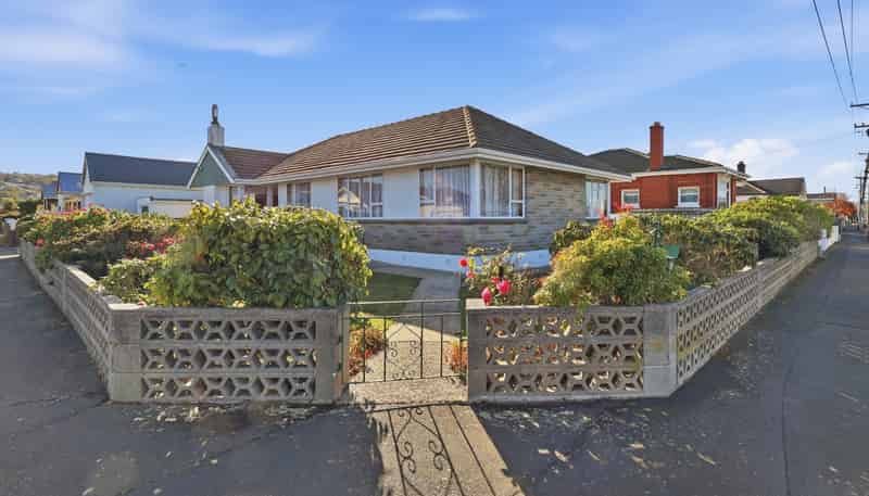 132 Macandrew Road, South Dunedin