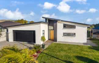 4 Kaiwaru Place, WAIKANAE