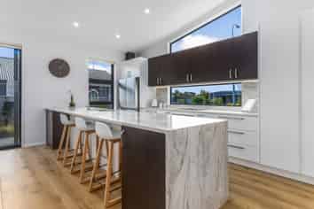 4 Kaiwaru Place, WAIKANAE