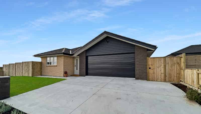 74 Atlantic Drive, Fitzherbert