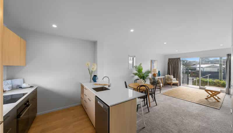 10 Sunshine Lane, New Brighton