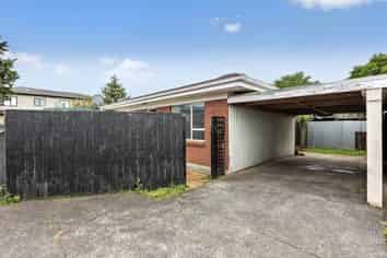2/8 Cape Road , Mangere