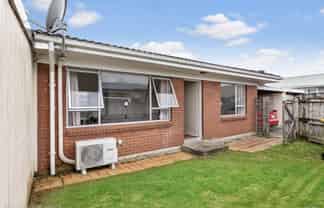 2/8 Cape Road , Mangere